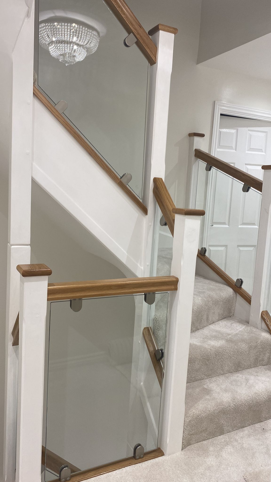 Clamped glass balustrades